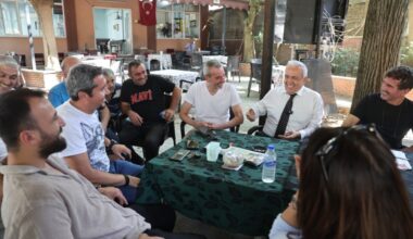 Başkan Şadi Özdemir Demirci’de mahalle halkını dinledi