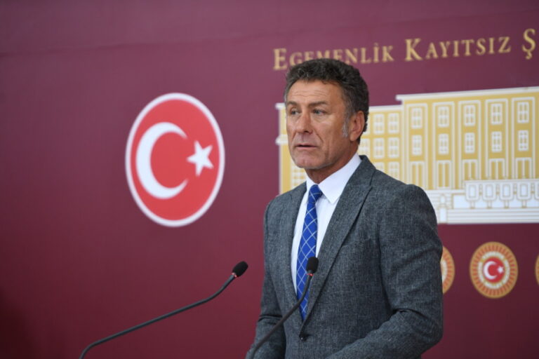 Orhan Sarıbal’dan ÖMK değerlendirmesi: Rejime göre okul, müfredat, öğrenci, öğretmen