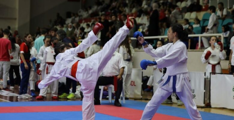 Uluslararası Karate Turnuvası, 15 ülkenin katılımıyla 5. Kez Gemlik’te başlıyor.