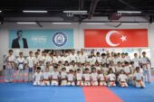 YILDIRIM’DA GELECEĞİN KARATECİLERİ KUŞAK YÜKSELTTİ