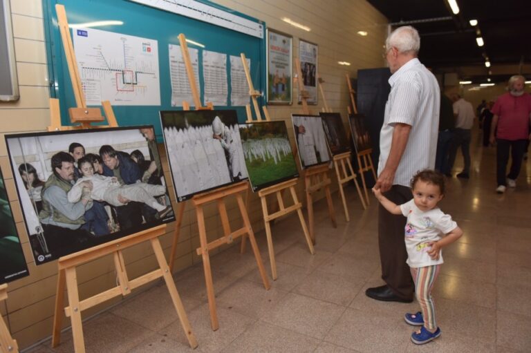 YILDIRIM’DAN SREBRENİTSA SOYKIRIMI FOTOĞRAF SERGİSİ