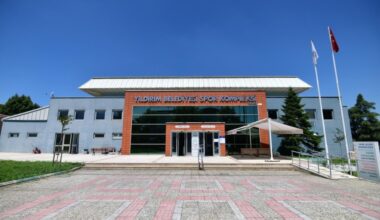 YILDIRIM’DA KADINLAR İÇİN YÜZME GÜNLERİ