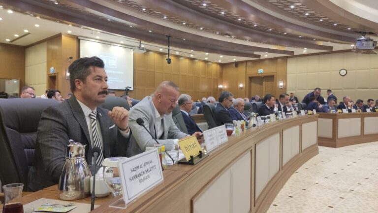 BAŞKAN ERCAN ÖZEL ÇİFTÇİNİN SORUNLARINI BURSA BÜYÜKŞEHİR BELEDİYE MECLİSİ’NE TAŞIDI