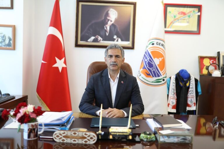 Şükrü Deviren, “Gemlikspor İçin Giydiğim Ateşten Gömleği Taşımaya Devam Edeceğim”