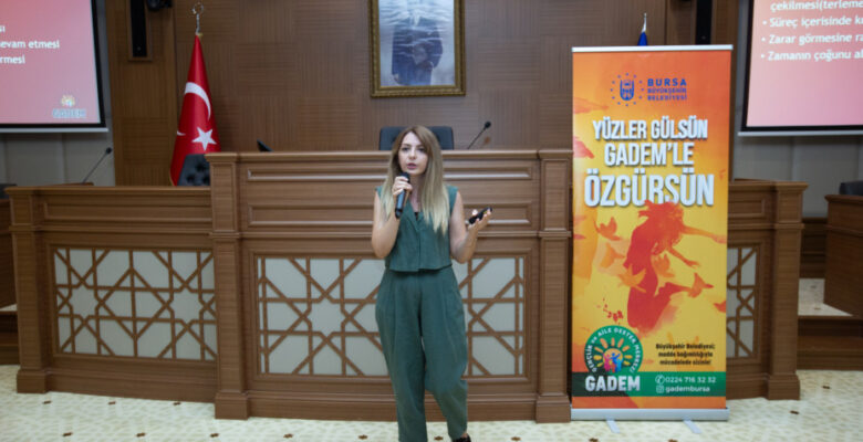 Belediye personeline ‘Bağımlılıkla Mücadele’ eğitimi