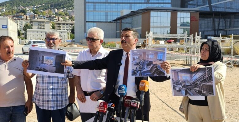 TÜRKOĞLU: KOSKOCA HASTANE ÇÜRÜMEYE Mİ TERK EDİLDİ?