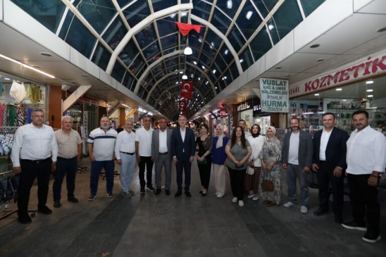 İNEGÖL ÇARŞISINDA ALIŞVERİŞ ŞENLİĞİ BEREKETİ