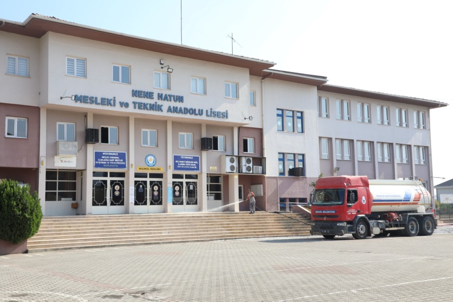 İNEGÖL’DE OKULLAR YENİ EĞİTİM ÖĞRETİM YILINA HAZIRLANIYOR