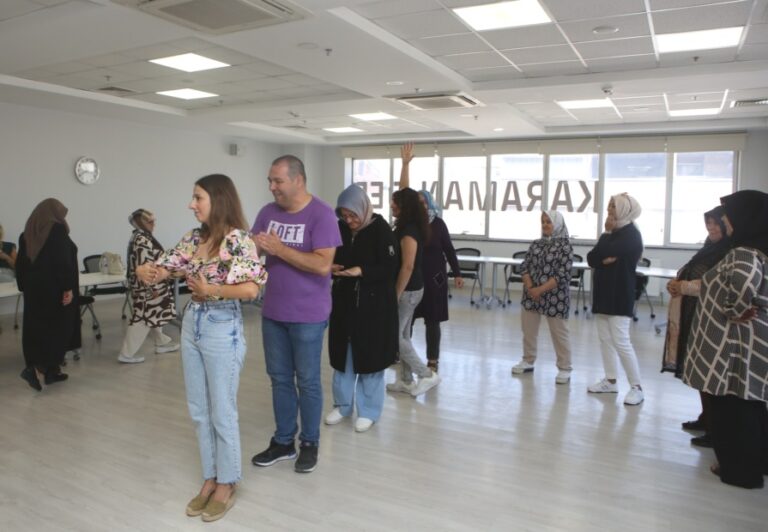 Nilüferli kadınlar drama ile iletişimini güçlendiriyor