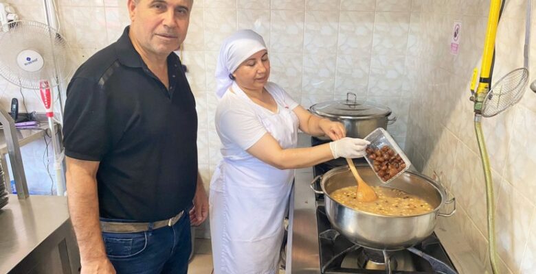 Bursa’da Kestane Şekerli Aşure Geleneği