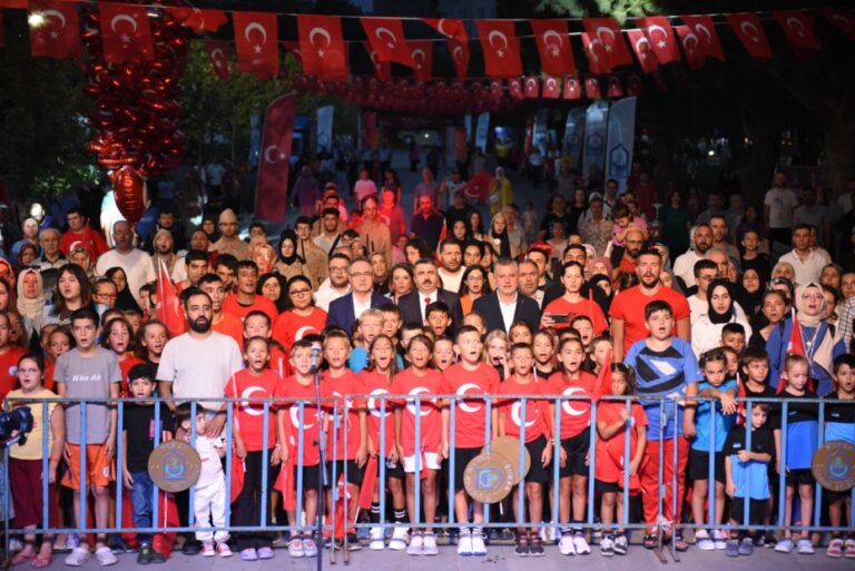 YILDIRIM’DA ‘ZAFER’ COŞKUSU