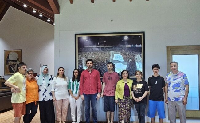 Mina Otizmle Yaşam Derneği’nden Bursa Spora El Emeği Göz Nuru Destek