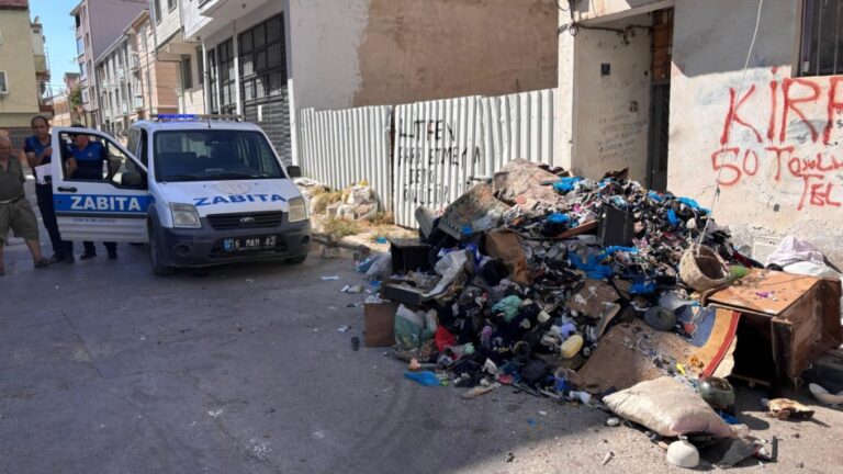Gemlik’te düzensiz atığa zabıta müdahalesi