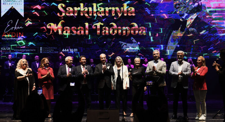 Sanat Güneşi, şarkılarıyla anıldı