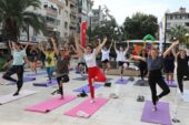 MUDANYA’DA PAZAR SABAHI YOGA İLE BAŞLADI