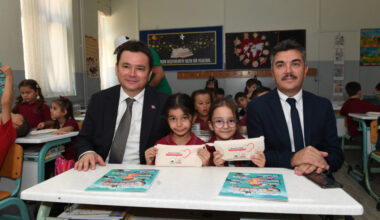 Başkan Aydın, öğrencilerin ilk ders heyecanını paylaştı