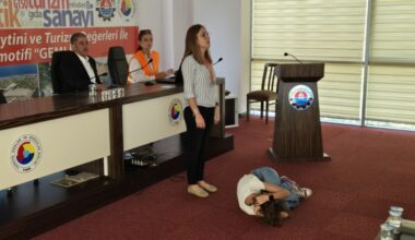 Bursa Mag-Der’den Gemlik Belediyesi Çalışanlarına Temel Afet Bilinci Eğitimi