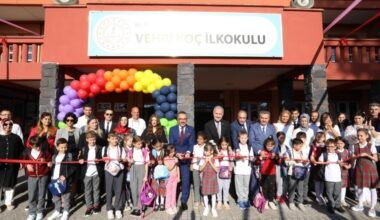 İLK DERS ZİLİNİ PROTOKOL ÇALDI