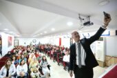 BAŞKAN TABAN KARİYER GÜNÜNDE LİSE ÖĞRENCİLERİYLE BULUŞTU