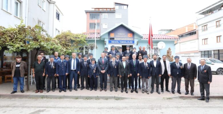 İNEGÖL’DE GAZİLER GÜNÜ DÜZENLENEN TÖRENLERLE KUTLANDI