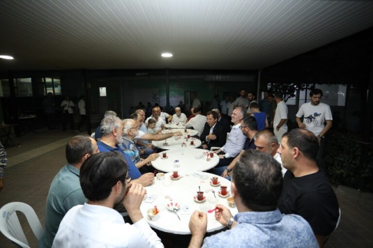 KANDİL GELENEĞİ YEŞİL CAMİDE DEVAM ETTİ