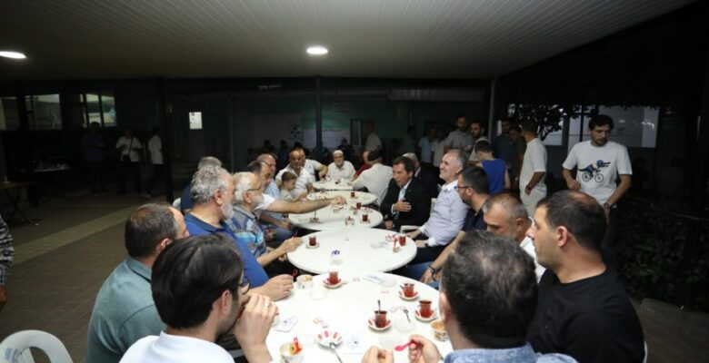 KANDİL GELENEĞİ YEŞİL CAMİDE DEVAM ETTİ