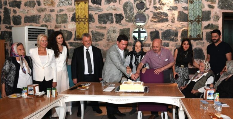 Başkan Erkan Aydın, Alzheimer hastalarını unutmadı