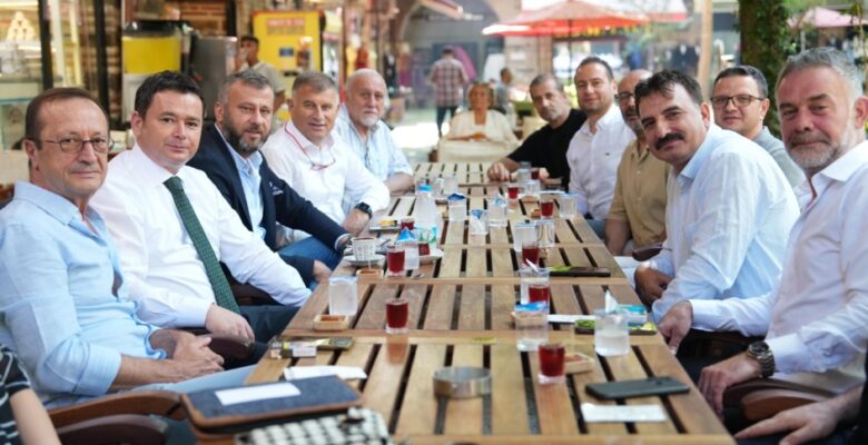 Başkan Aydın güne esnaf ziyareti ile başladı