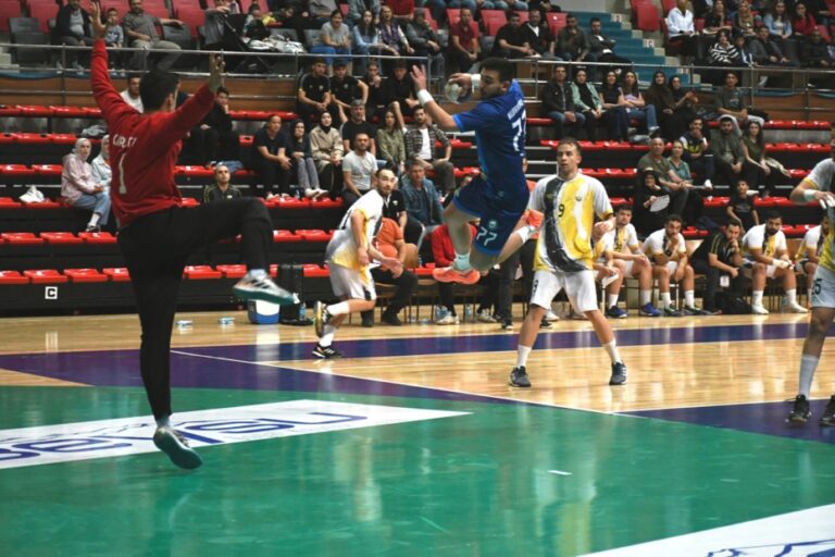 Nilüfer Belediyespor galibiyet serisini Konya’da sürdürdü