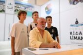 Kitapseverler Gemlik Kitap Limanı’na akın etti