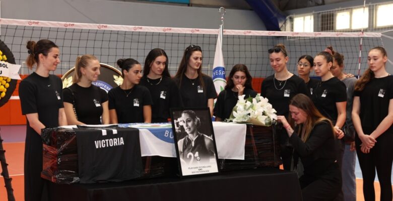 Nilüfer Belediyespor oyuncusu Lopez törenle ülkesine uğurlandı  