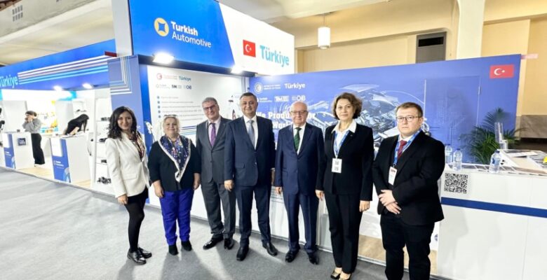 OTOMOTİV SEKTÖRÜ İHRACATIN KALBİNE GİRDİ