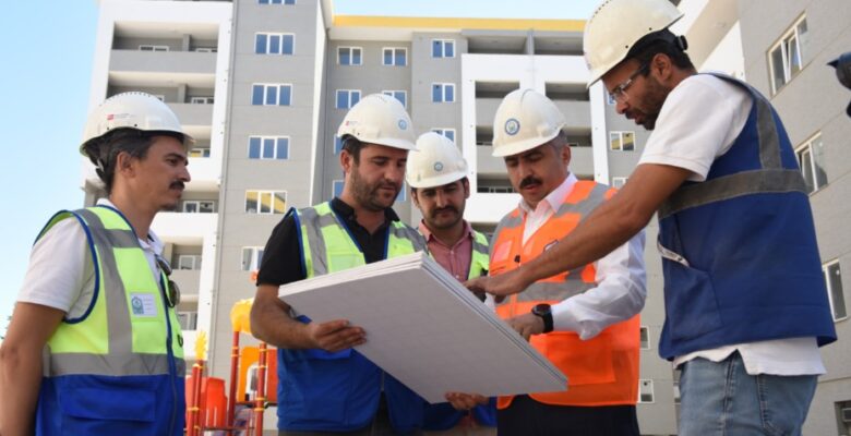 ÇINARÖNÜ KENTSEL DÖNÜŞÜM PROJESİ’NDE ANAHTAR TESLİMİ