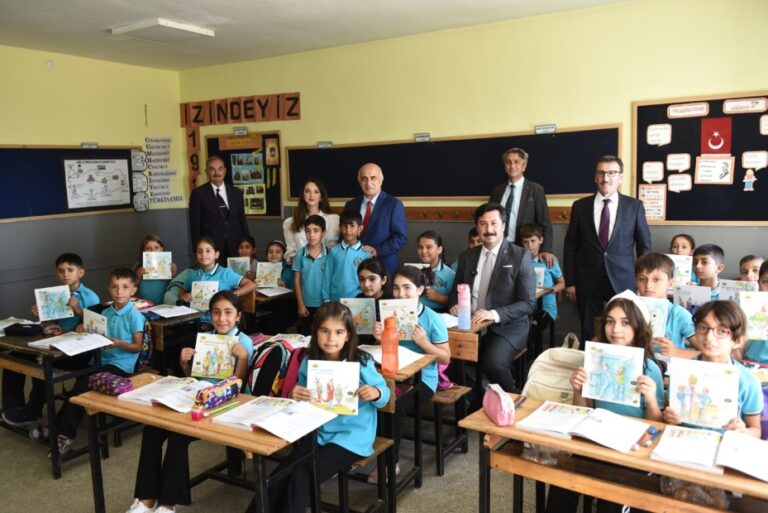 YENİŞEHİR’DE 8 BİN 884 ÖĞRENCİ DERS BAŞI YAPTI