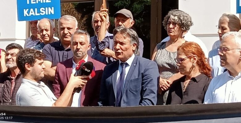 “Körfezime Dokunma” Dediler, İmzaları Teslim Ettiler