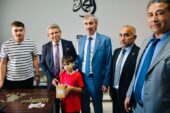 Depremzede Çocuk ‘tan Örnek Davranış