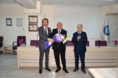 İlahiyat Fakültesinde Bayrak Değişimi