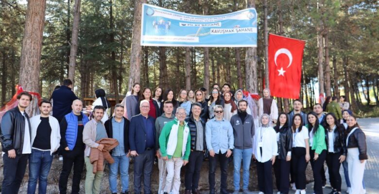 Sağlık Hizmetleri MYO’da Geleneksel Pilav Günü Coşkusu