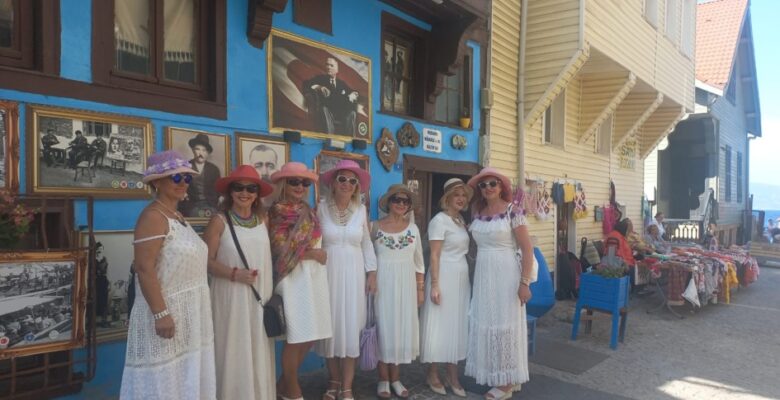 Şapka Seven Cumhuriyet Kadınları Mudanya Mütareke Evi’nde