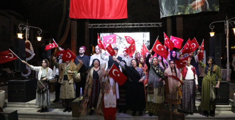MUDANYA SOKAKLARINDA TARİH CANLANDI