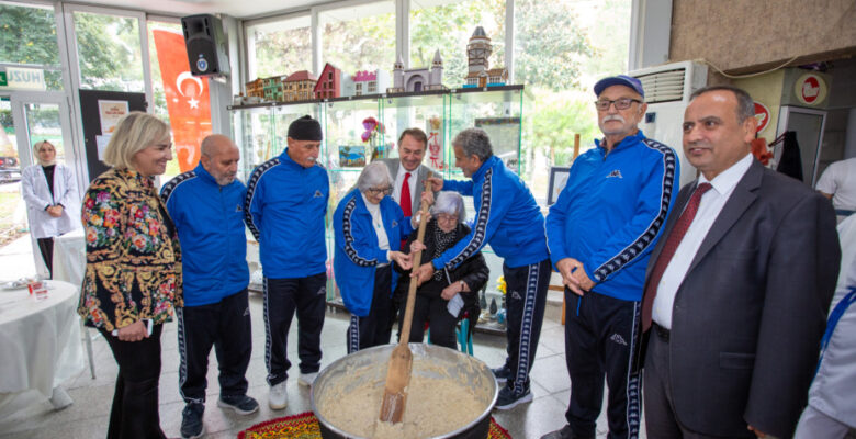 Büyükşehir’den yaşlılara ‘moral’ günü