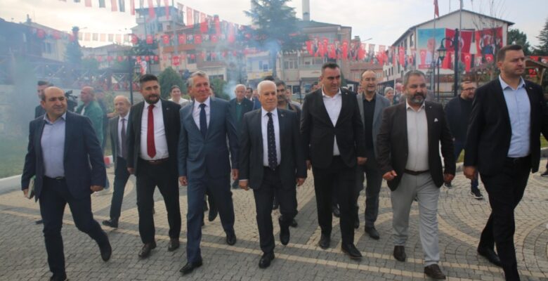 Başkan Bozbey; “Desteklerimizle tarım alanları ekilecek, hayvancılık gelişecek”