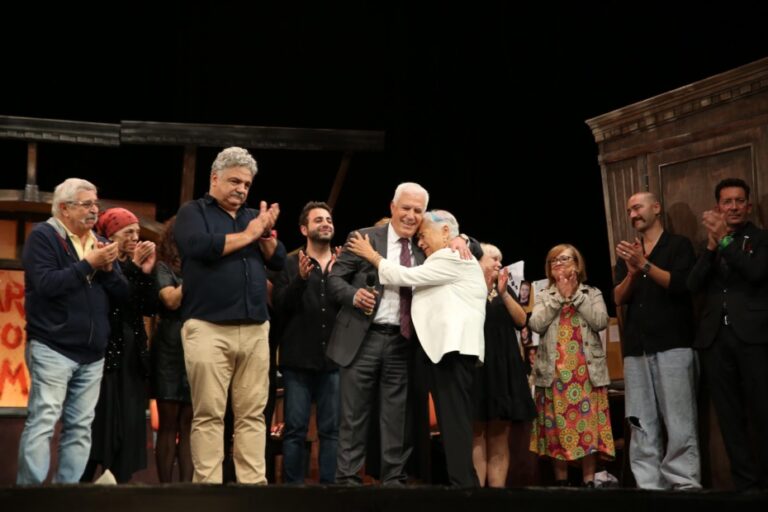 Bursa Şehir Tiyatrosu’ndan görkemli prömiyer