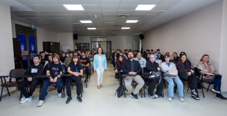 Büyükşehir’de stajyerlere oryantasyon eğitimi