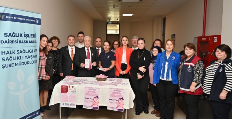 Meme kanserine ‘pembe kurdele’ ile dikkat çekildi