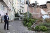 Gemlik’te Metruk Binalar Yıkılıyor