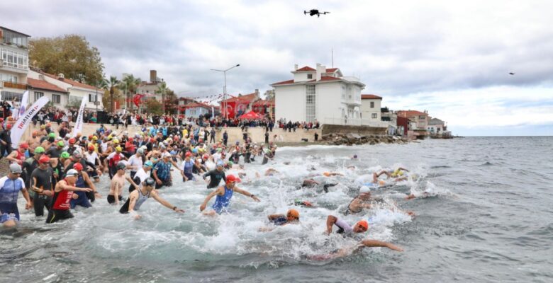 MUDANYA TRİATLONU’NA REKOR KATILIM