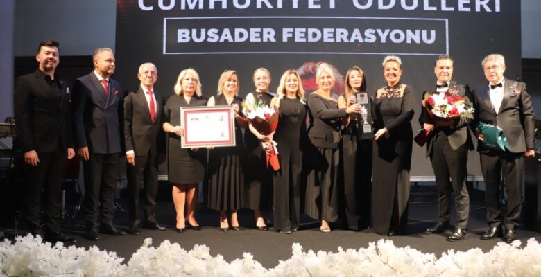BUMİAD’DAN CUMHURİYETİN 101. YILINA GÖRKEMLİ KUTLAMA