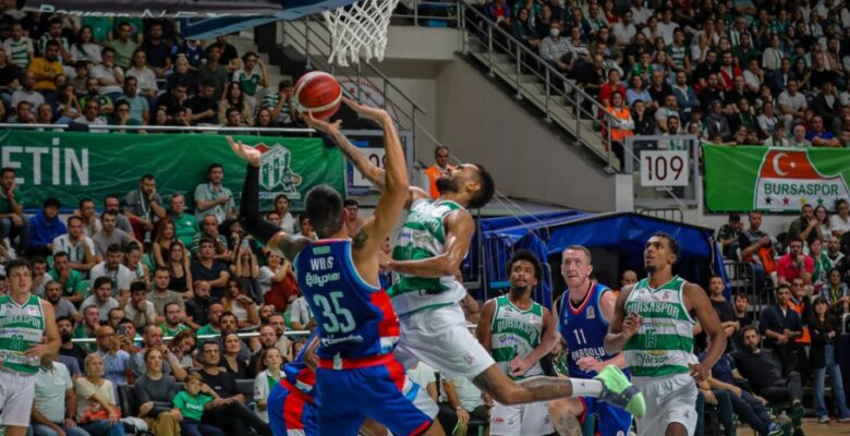 Bursa Spor Anadolu Efes’e Direnemedi 78-99