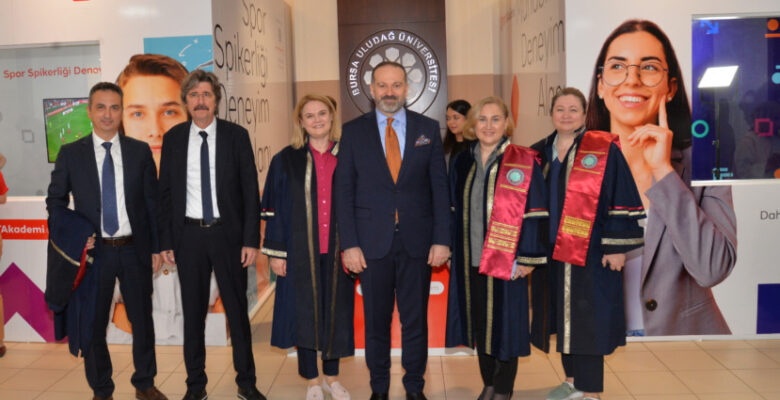 BUÜ’de yeni dönemin ilk dersini TRT Genel Müdürü Sobacı verdi
